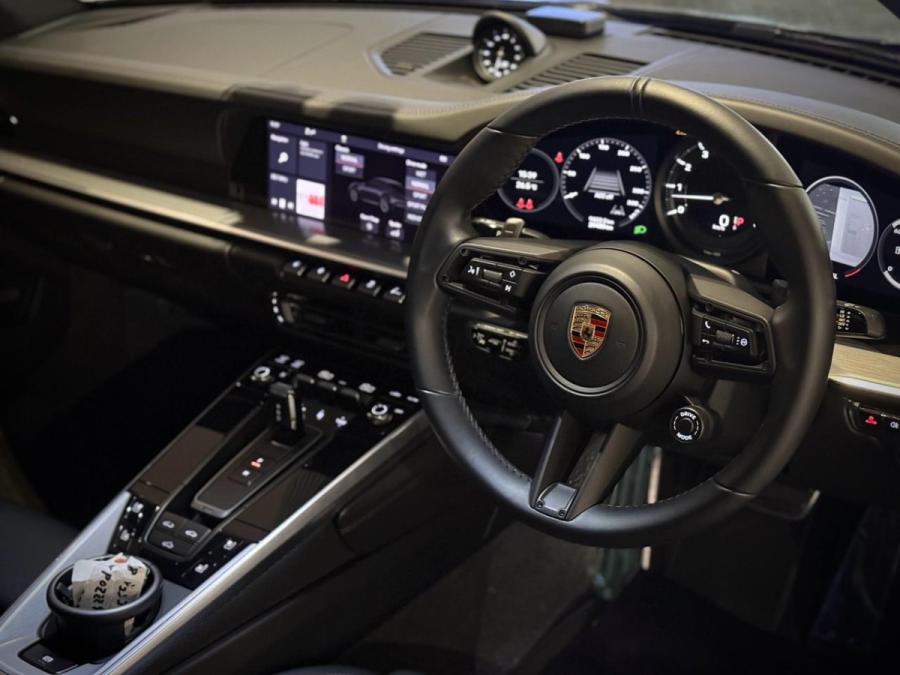 911 992 CARRERA S - Image 7
